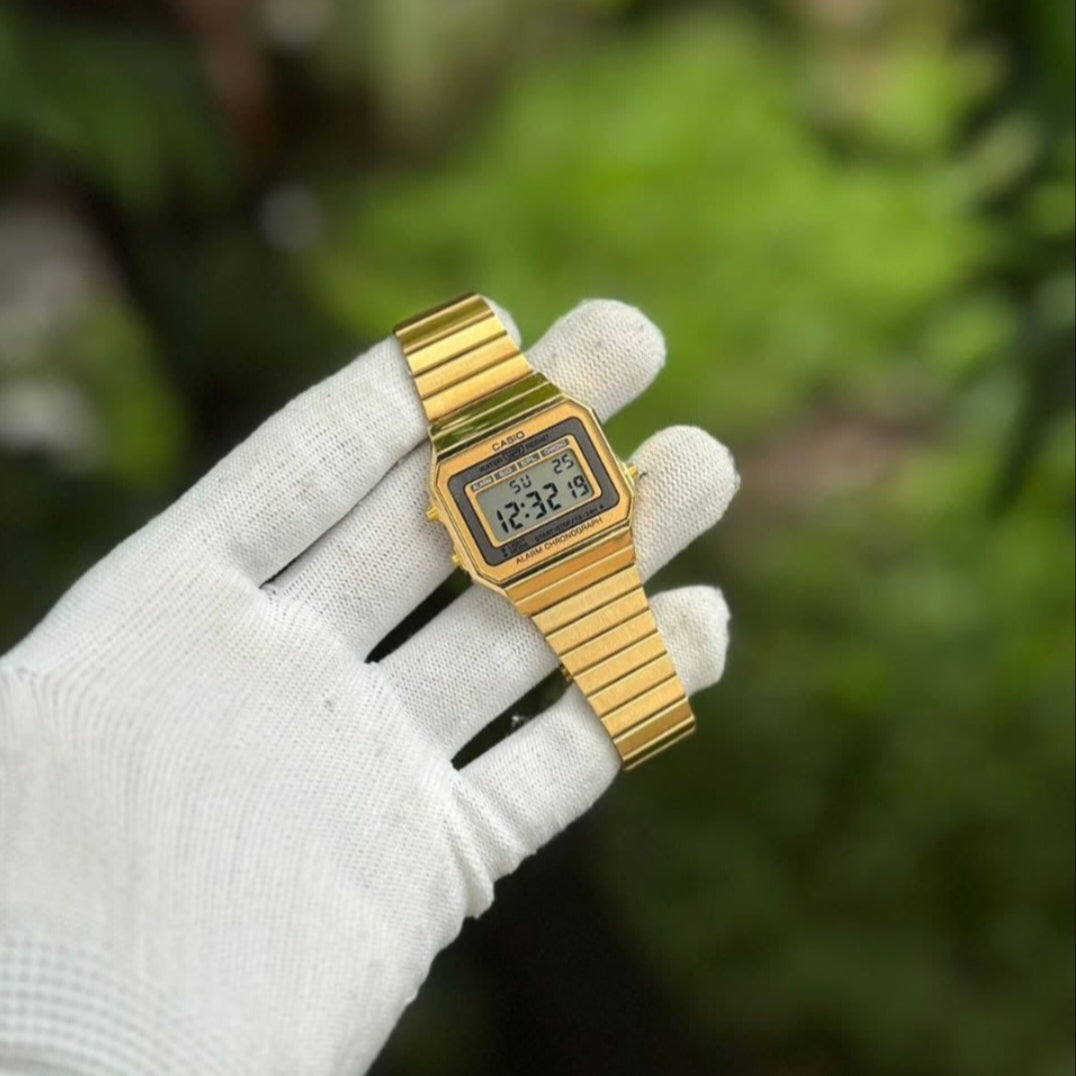 UNISEX ADULT VINTAGE CHAIN WATCH