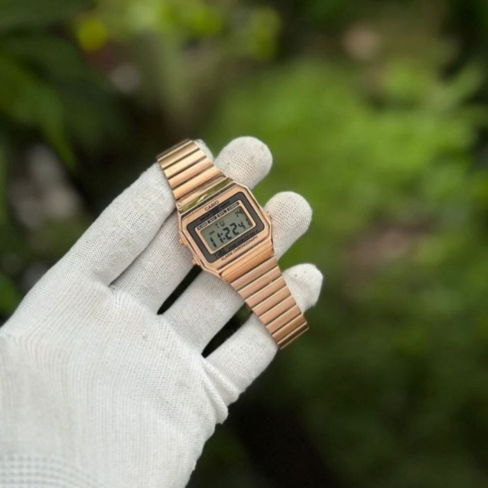 UNISEX ADULT VINTAGE CHAIN WATCH