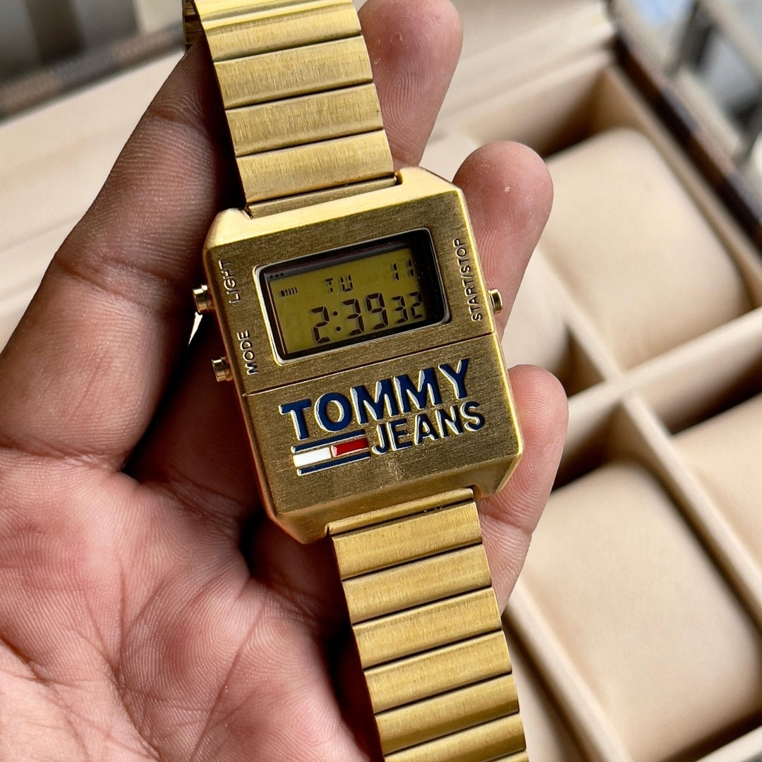 TOMMY JEANS EXPEDITION DIGITAL WATCH
