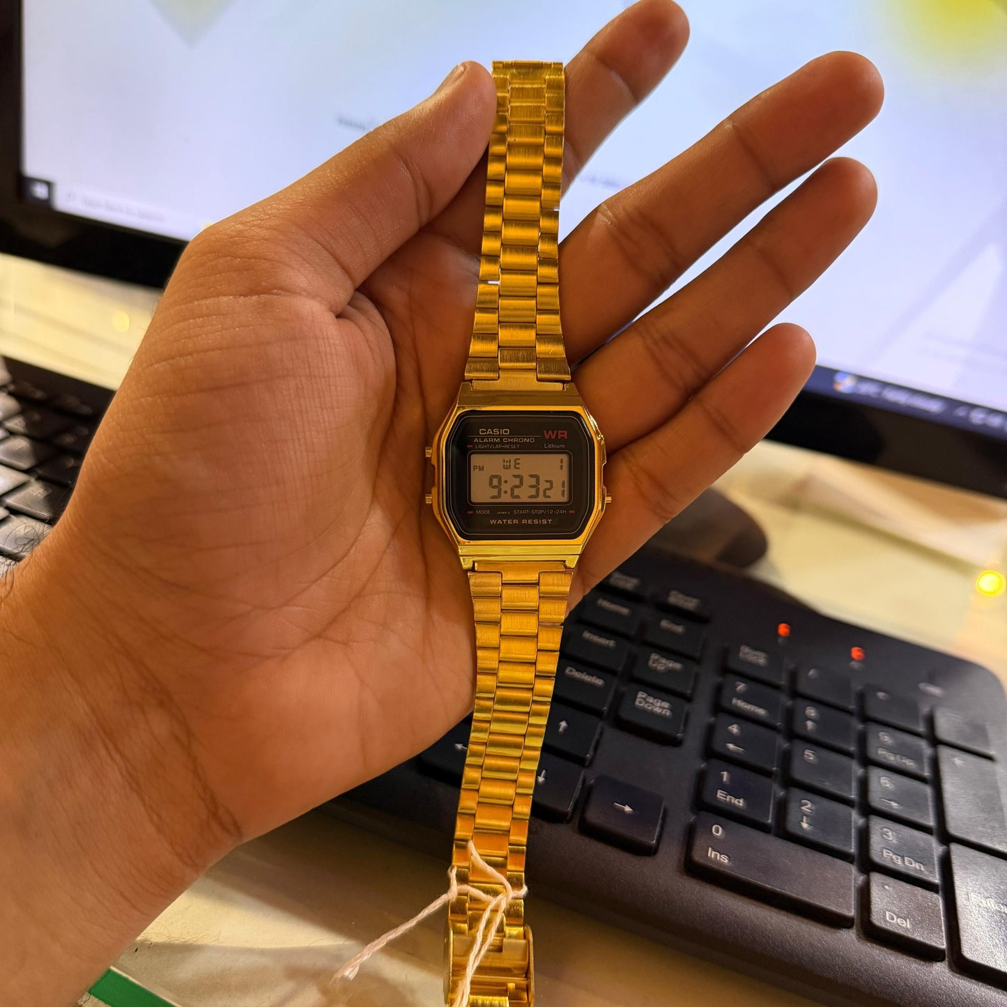 UNISEX VINTAGE DIGITAL STAINLESS STEEL WATCH